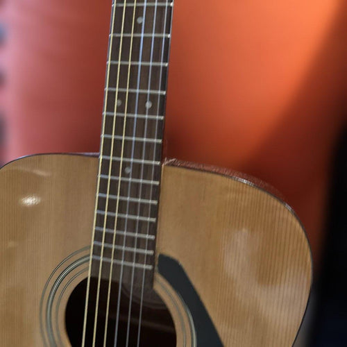 Yamaha Acoustic Guitars F-330J
