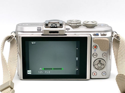 Olympus Mirrorless Interchangeable Lips 4731 Pen E-Pl8 M.Zuiko Digital 14-42Mm