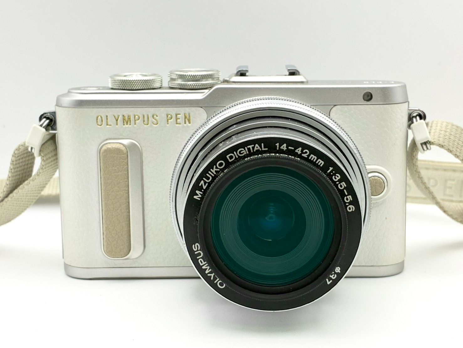 Olympus Mirrorless Interchangeable Lips 4731 Pen E-Pl8 M.Zuiko Digital 14-42Mm