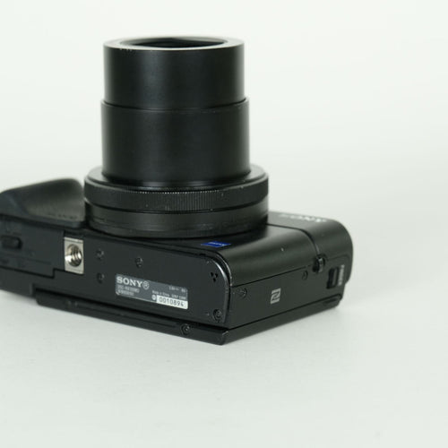 Sony Compact Digital Camera Cyber-Shot Dsc-Rx100M3