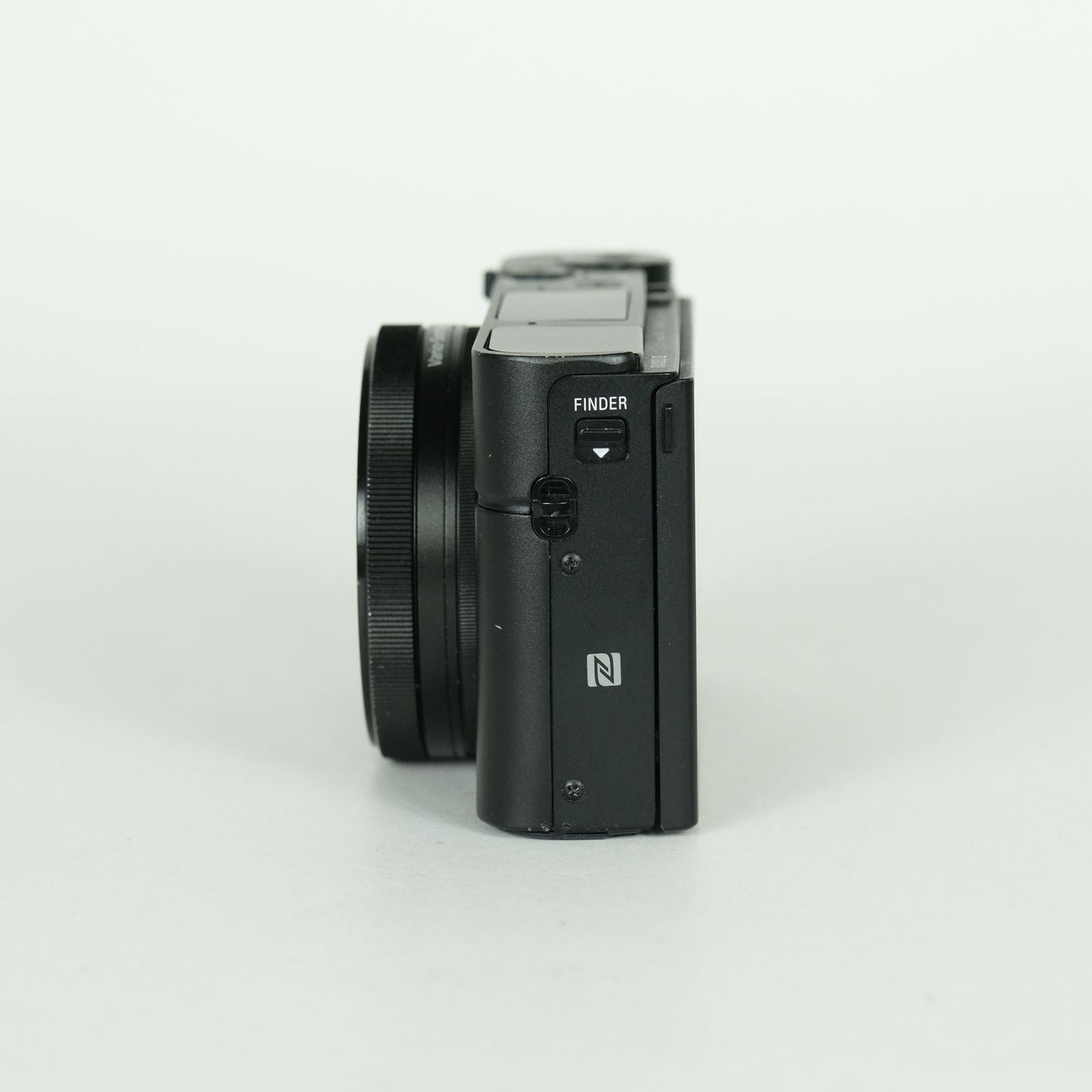 Sony Compact Digital Camera Cyber-Shot Dsc-Rx100M3