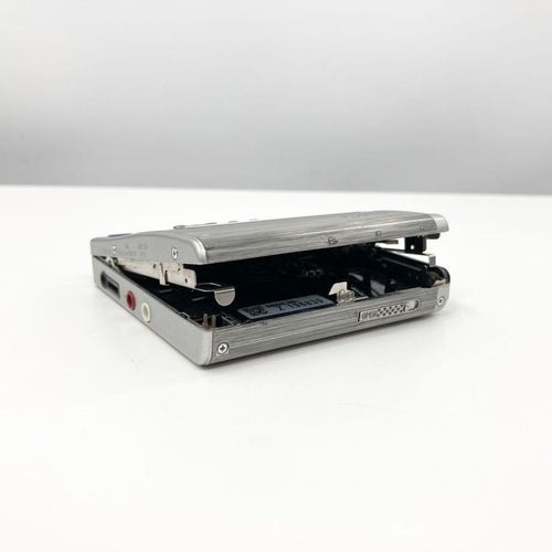 Sony Portable Md Player Mz-Nh1 Hi-Md Ok