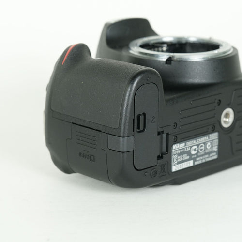 Nikon Digital Slr 6,228 D3200 F