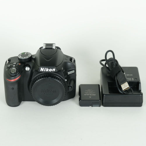 Nikon Digital Slr 6,228 D3200 F