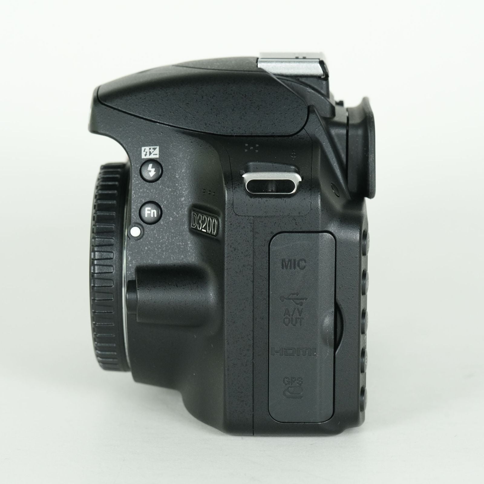 Nikon Digital Slr 6,228 D3200 F