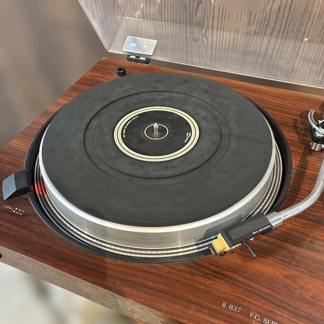 Victor Record Players (Turntables) Jl B37