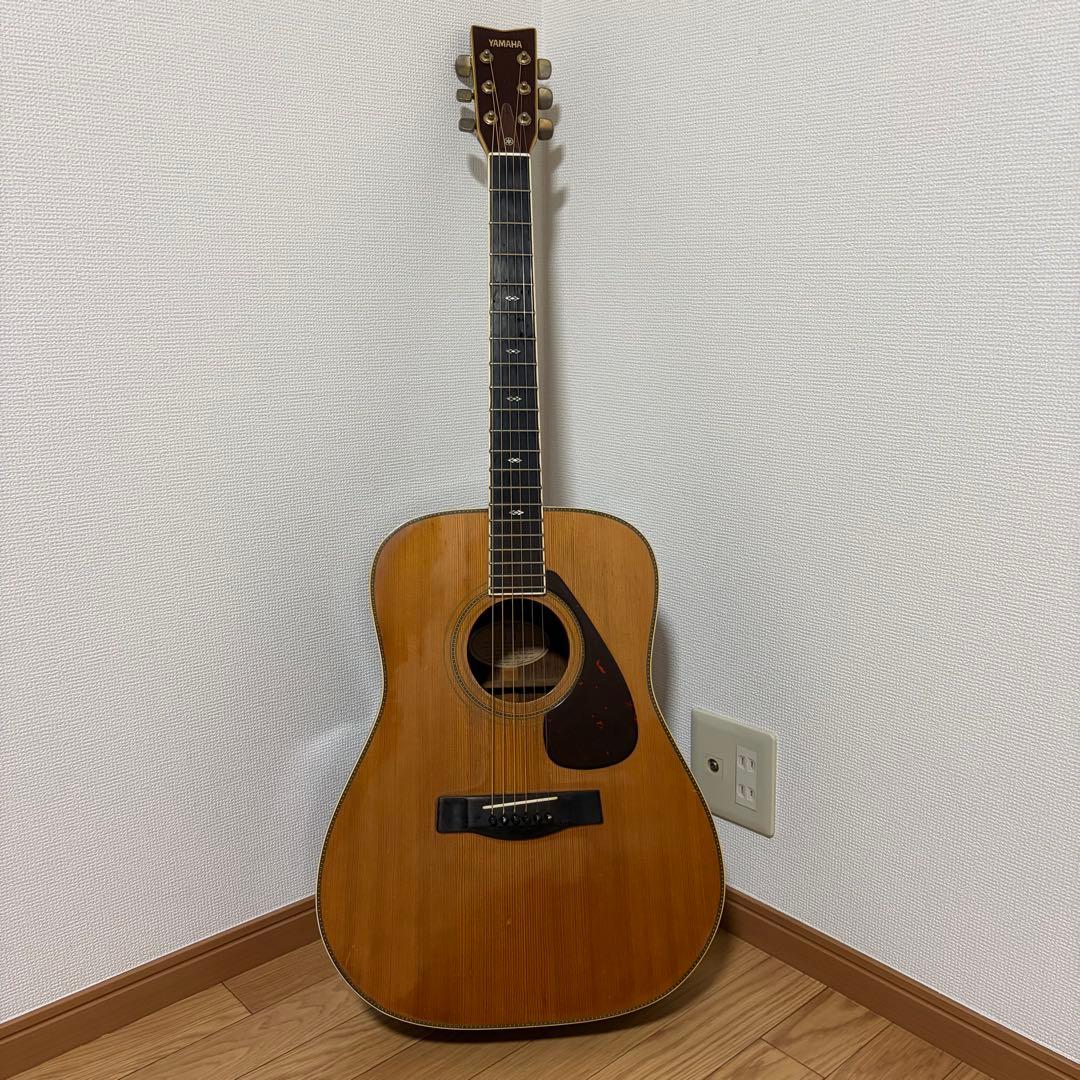 Yamaha Acoustic Guitars L-8