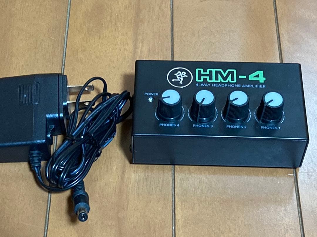 Headphone Amplifiers Mackie Hm-4 4-Way Amplifier