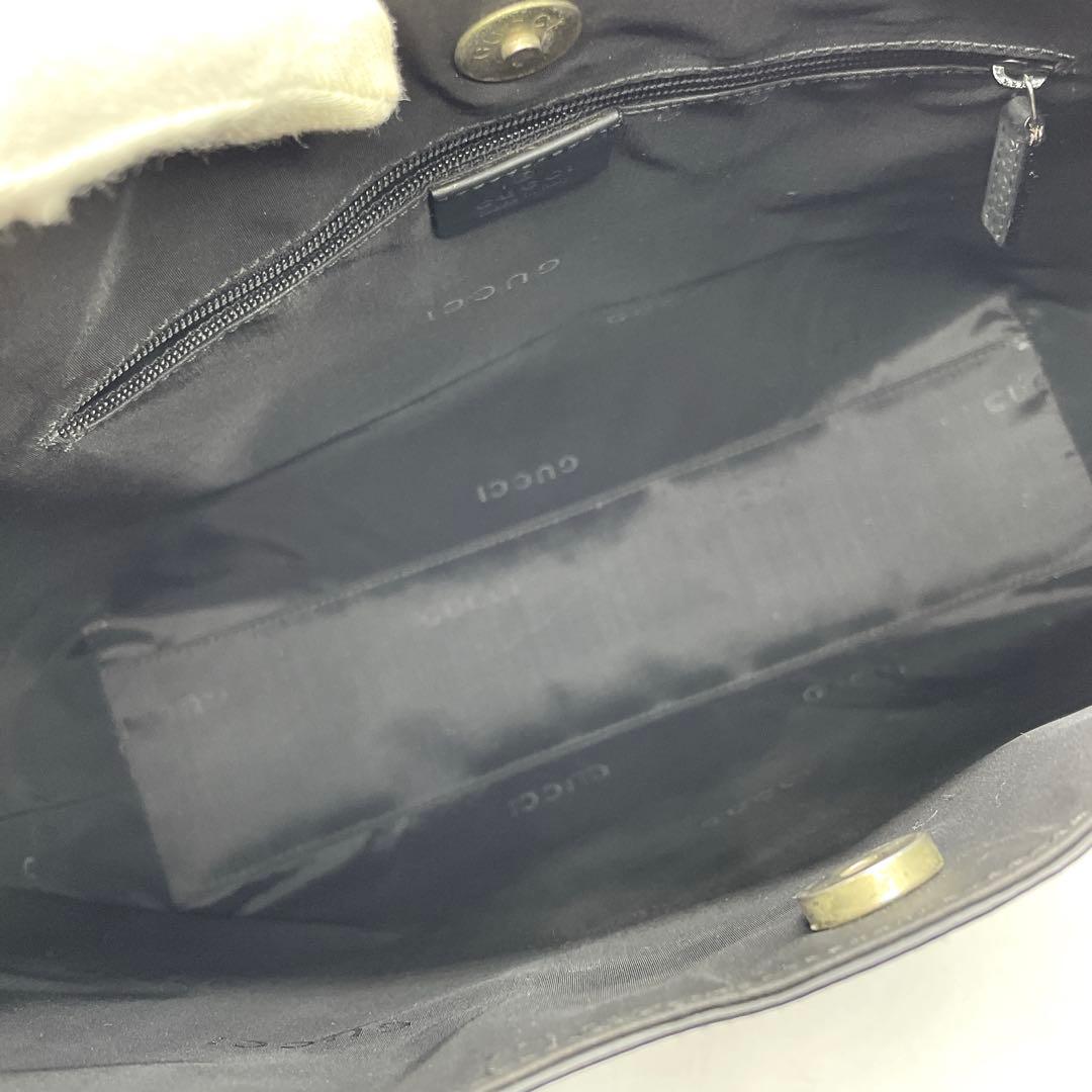 Gucci Shoulder Bags