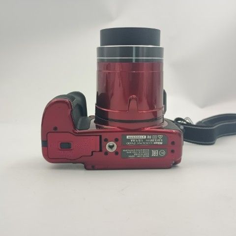 Nikon Compact Digital Camera Coolpix P600 Red