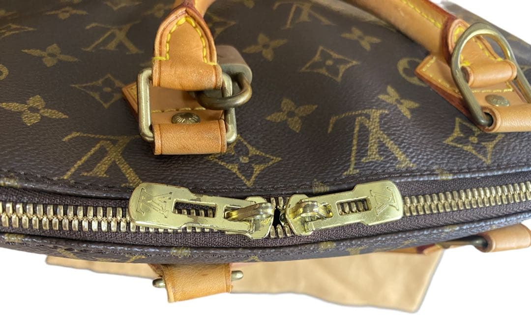 Louis Vuitton Handbags
