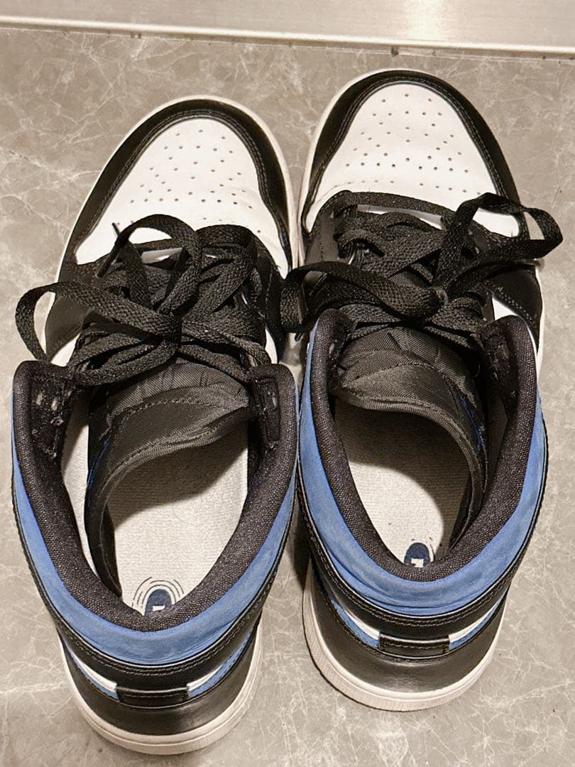 Nike Sneakers Air Jordan 1 Mid Royal