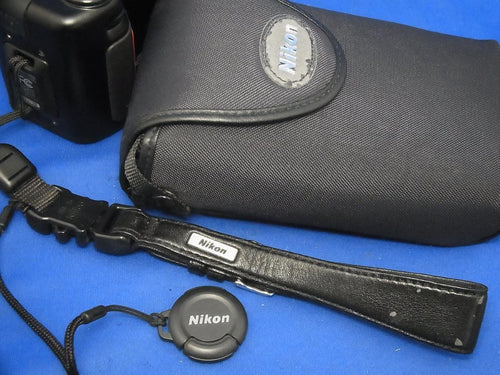 Nikon Compact Digital Camera #3919 Coolpix 950 1999