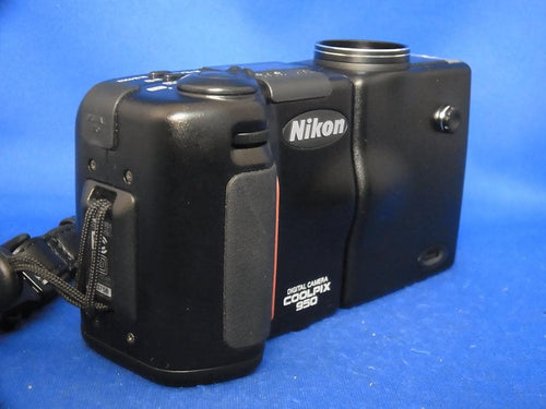 Nikon Compact Digital Camera #3919 Coolpix 950 1999