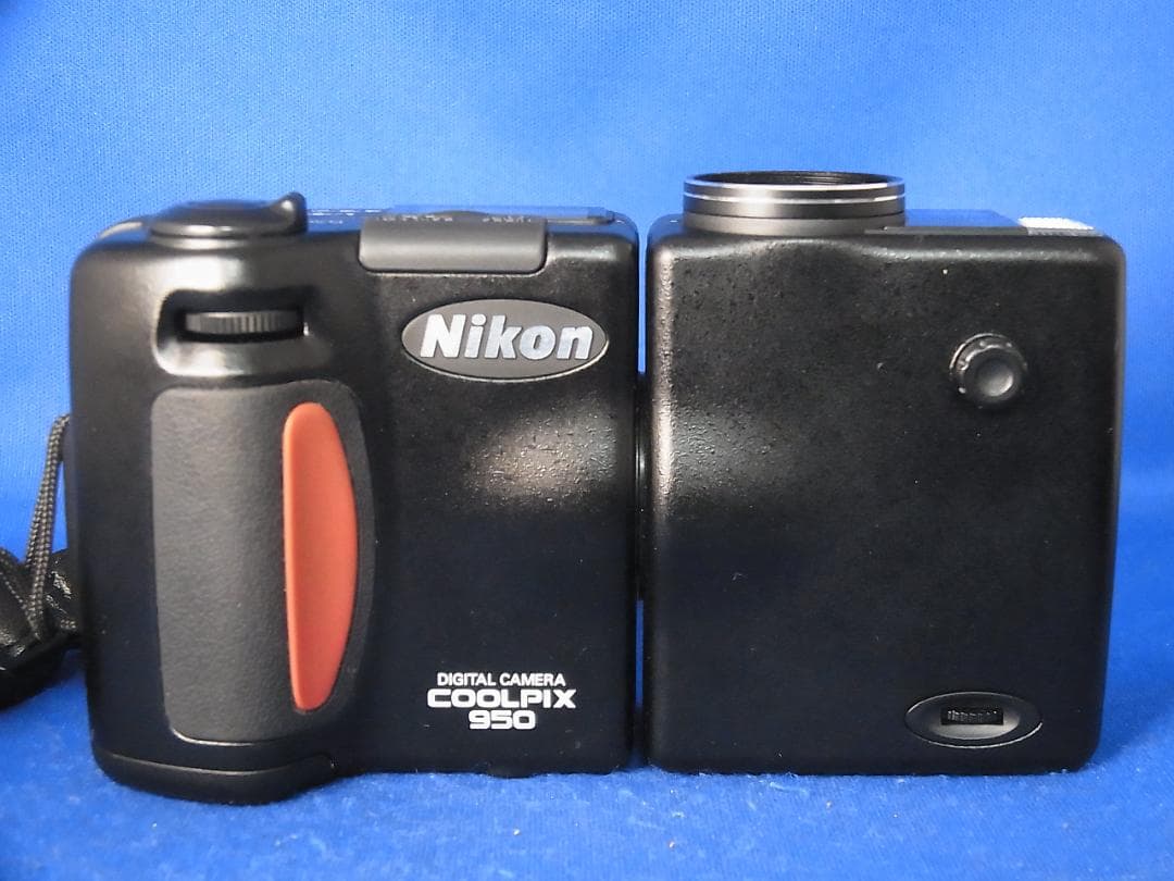 Nikon Compact Digital Camera #3919 Coolpix 950 1999