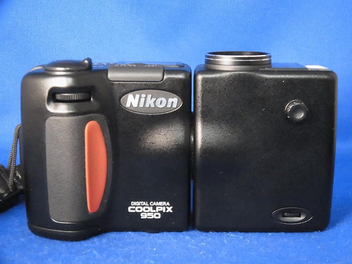 Nikon Compact Digital Camera #3919 Coolpix 950 1999