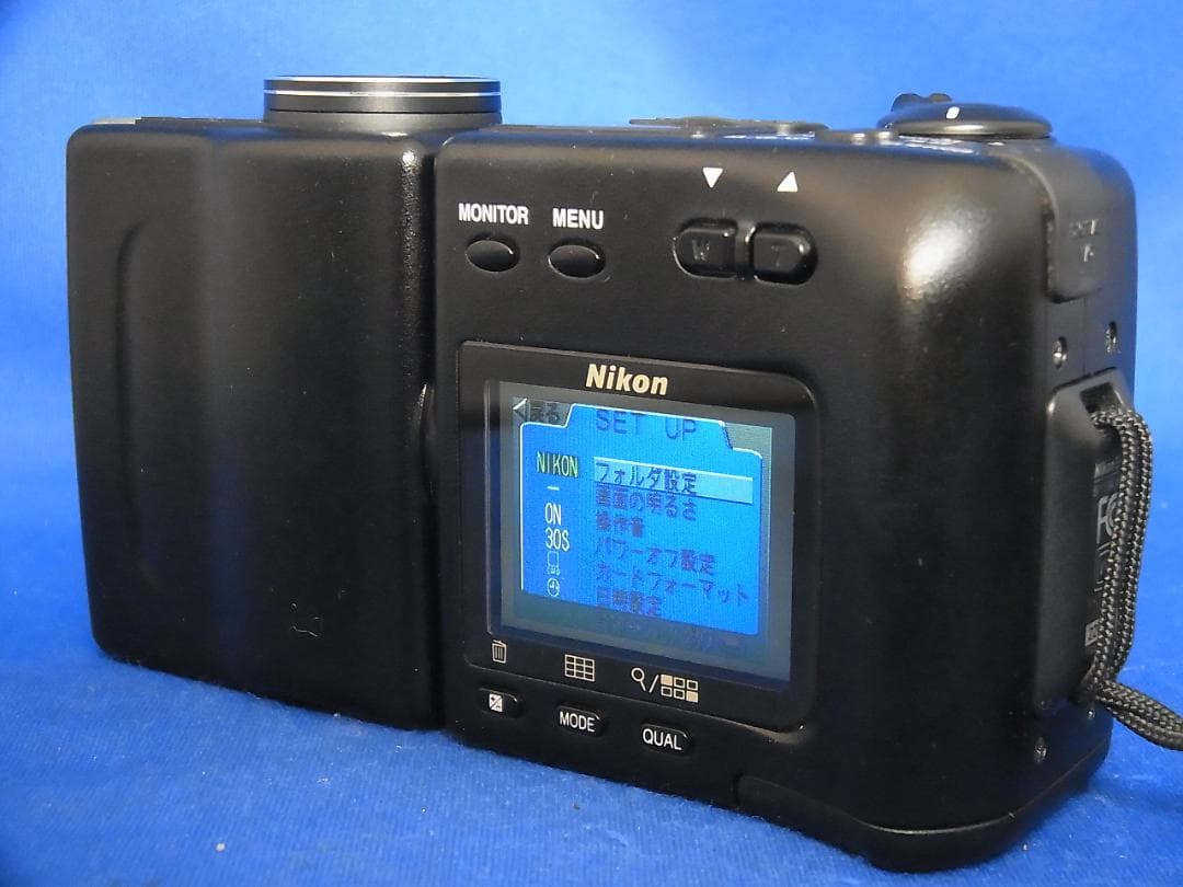 Nikon Compact Digital Camera #3919 Coolpix 950 1999