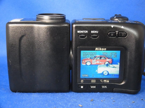 Nikon Compact Digital Camera #3919 Coolpix 950 1999
