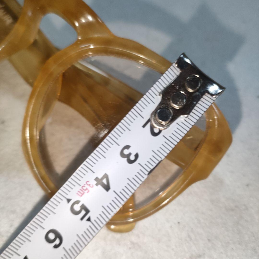 Yves Saint Laurent Sunglasses 690