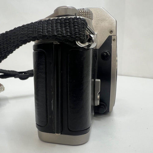 Contax Slr Camera (Film) 3-000234 S2