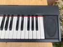 Yamaha Keyboard Electronic Piano Np-11 Piaggero