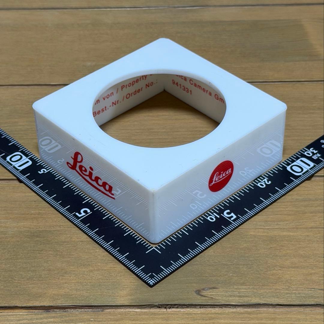 Leica Others Lens Display Stand