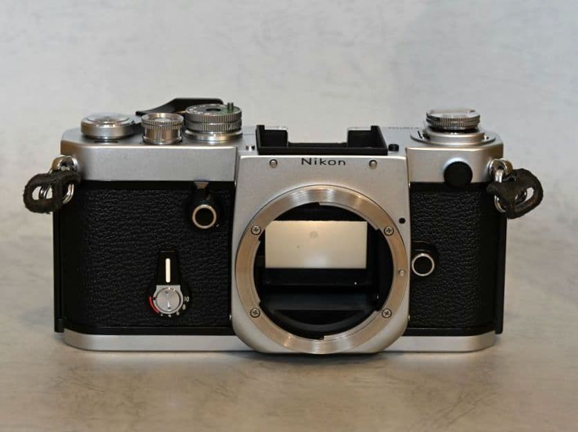 Nikon Slr Camera (Film) F