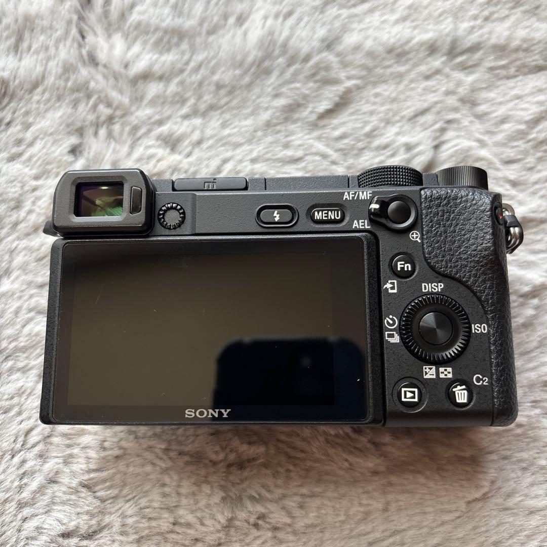 Mirrorless Interchangeable Lens Cameras Sony 6400