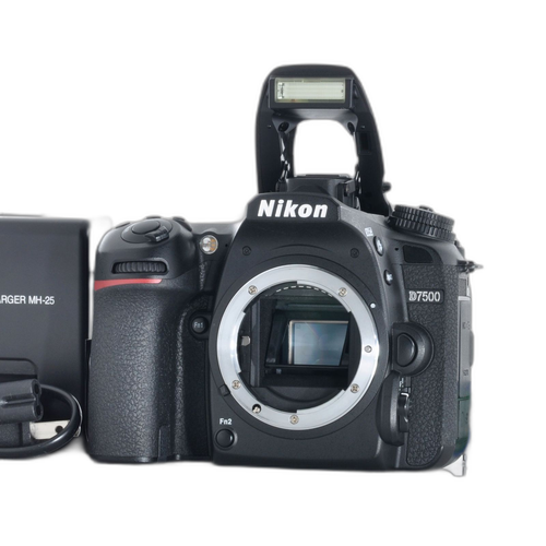 Nikon Digital Slr D7500 Sd #S666