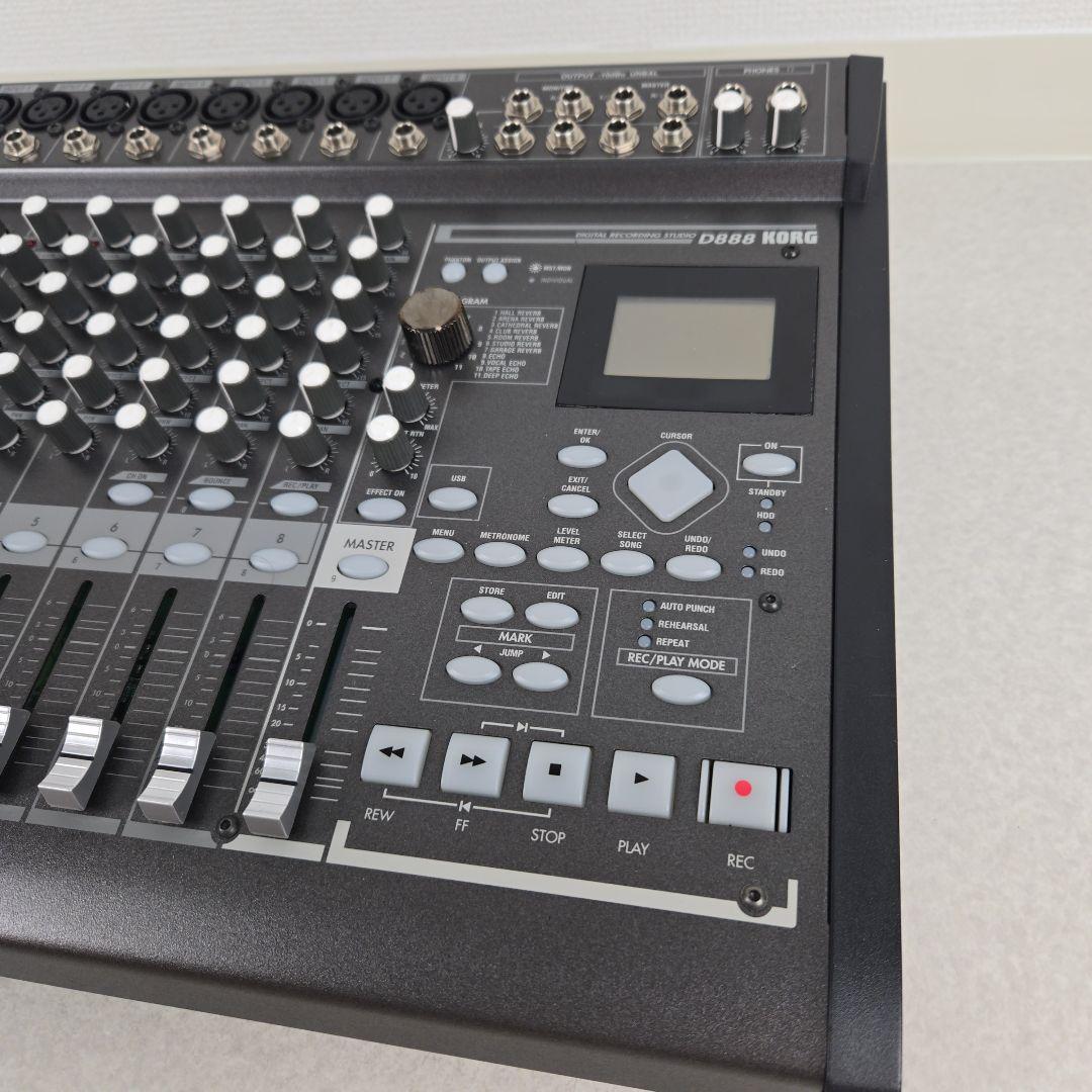 Multitrack Recorders Korg D888