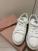 Miu Sneakers