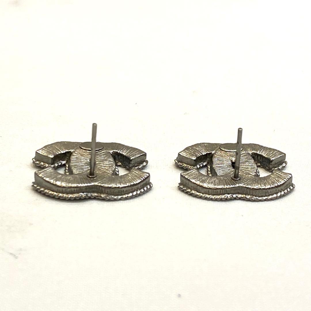 Chanel Earrings (Pairs) B13S