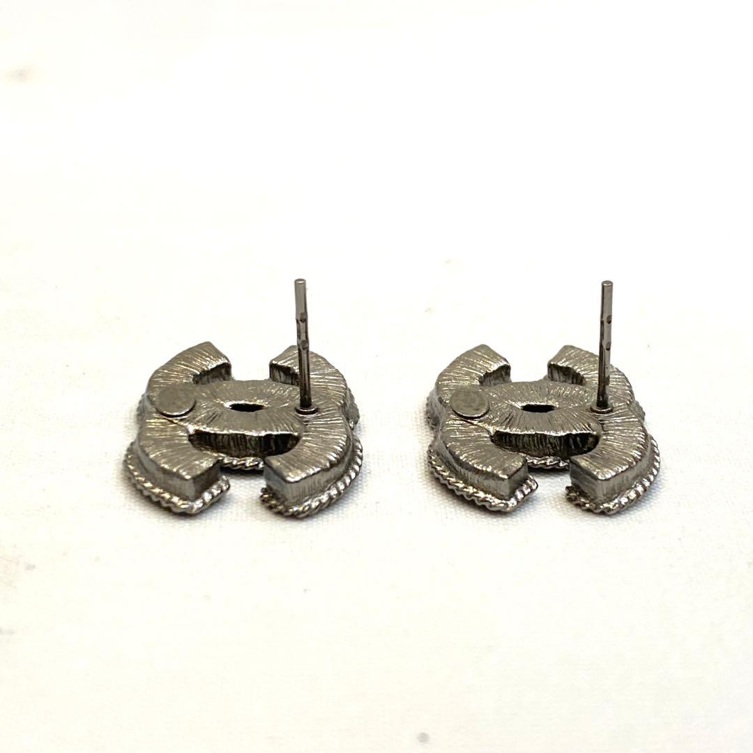 Chanel Earrings (Pairs) B13S