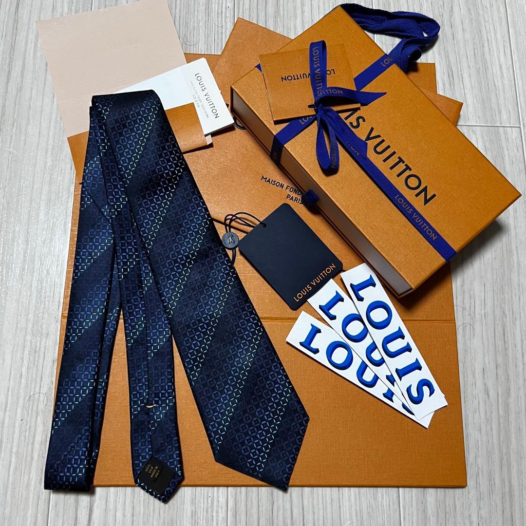 Louis Vuitton Ties Lv