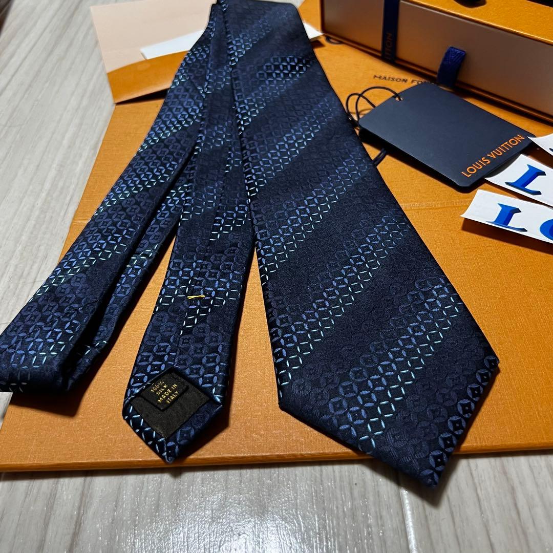 Louis Vuitton Ties Lv
