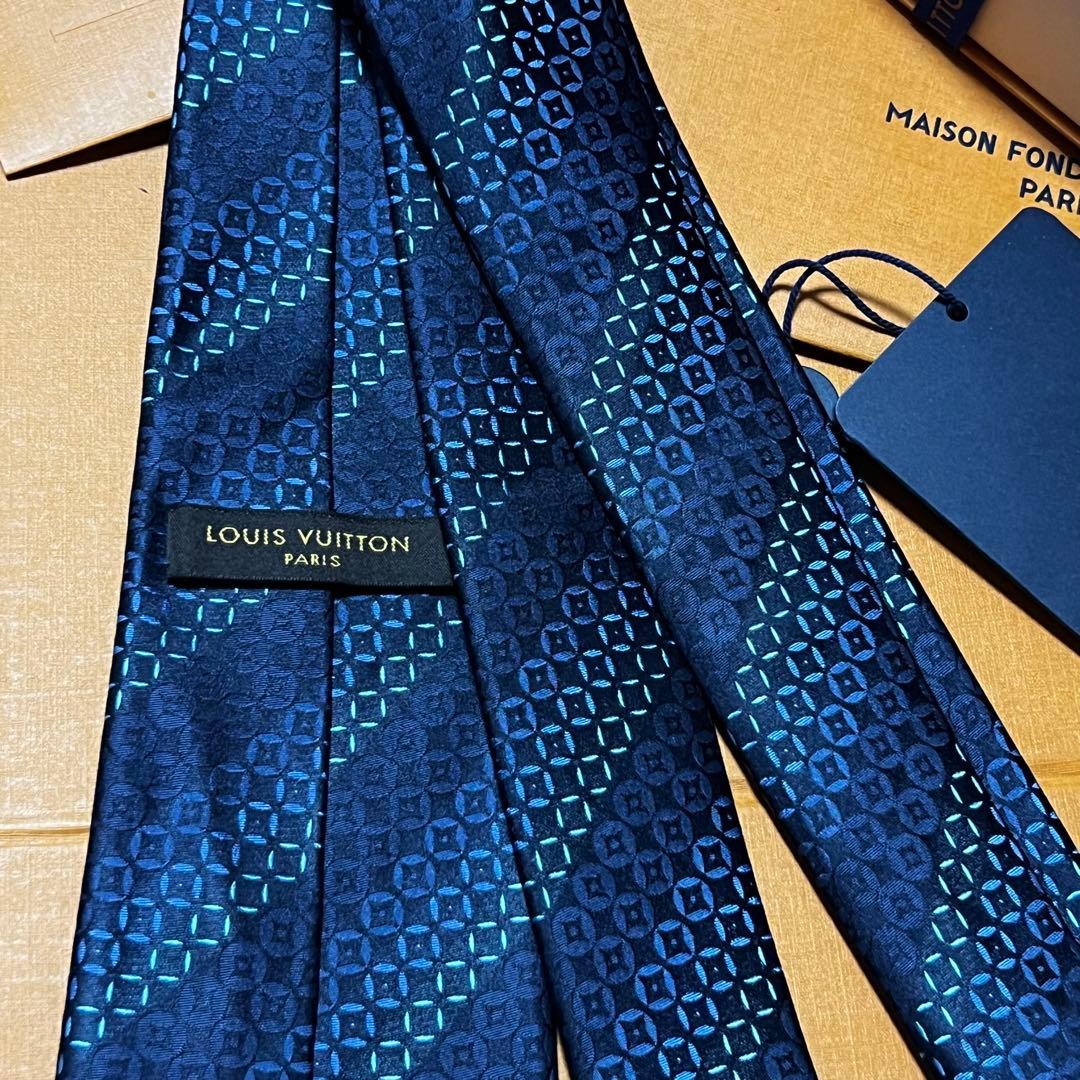 Louis Vuitton Ties Lv