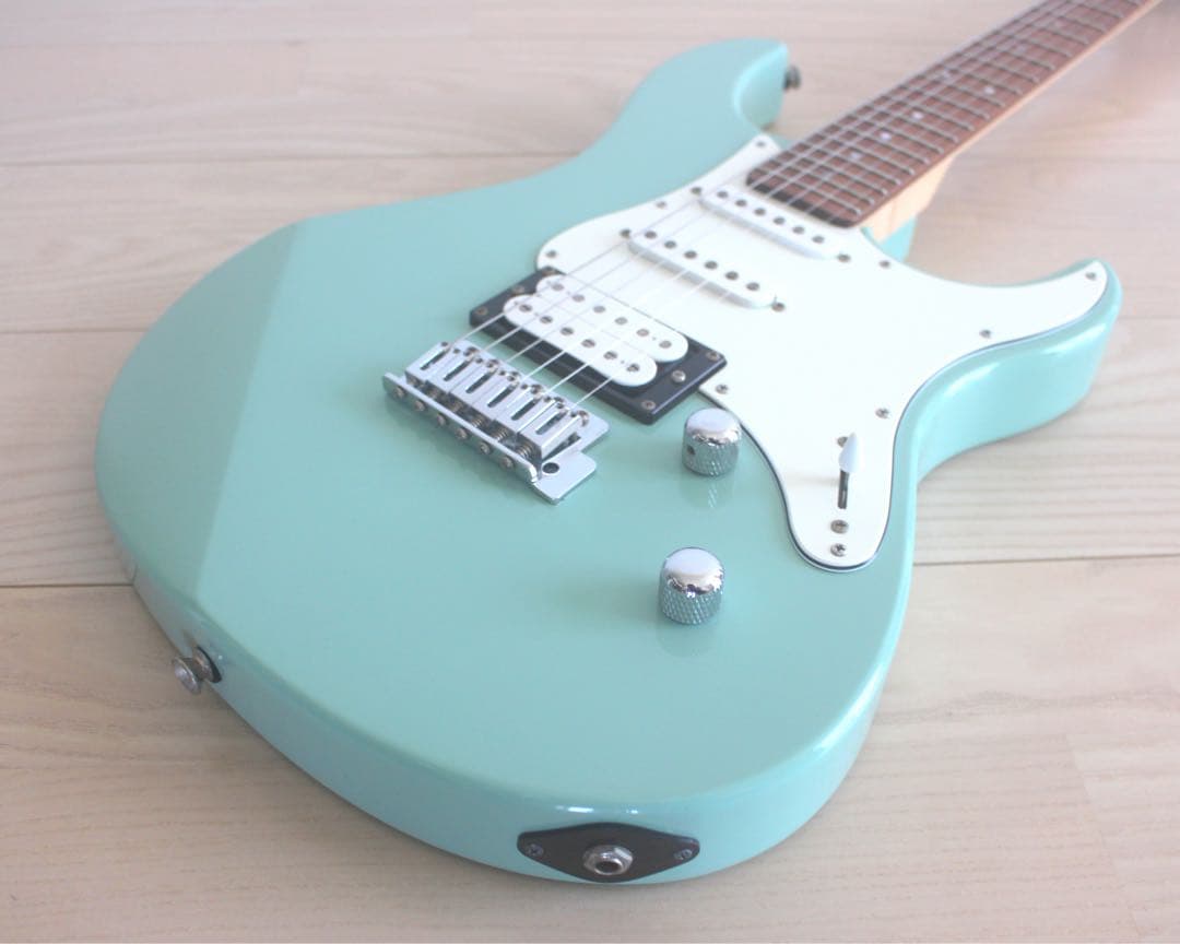 Yamaha Electric Guitars Pacifica Pac112