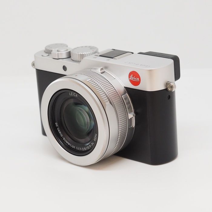 Leica Compact Digital Camera 19116 D-Lux7