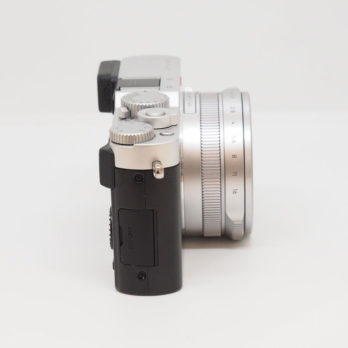 Leica Compact Digital Camera 19116 D-Lux7