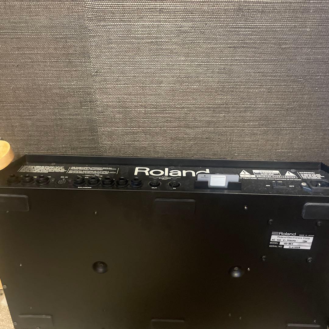 Roland Electric Guitars (George Vg-8 Gk-3A