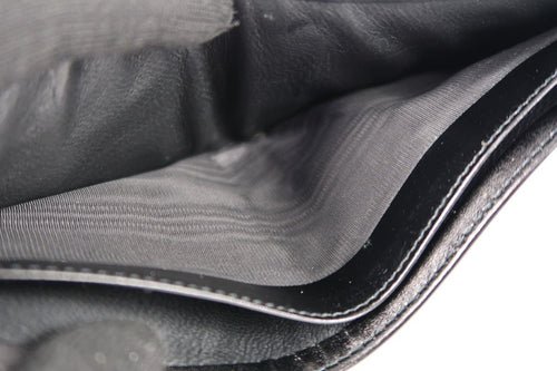 Gucci Bi-Fold Wallet 034 2118 0876 Lb86