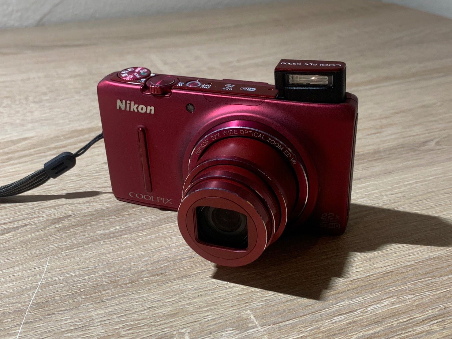 Compact Digital Camera 9953 Nikon Coolpix S9500