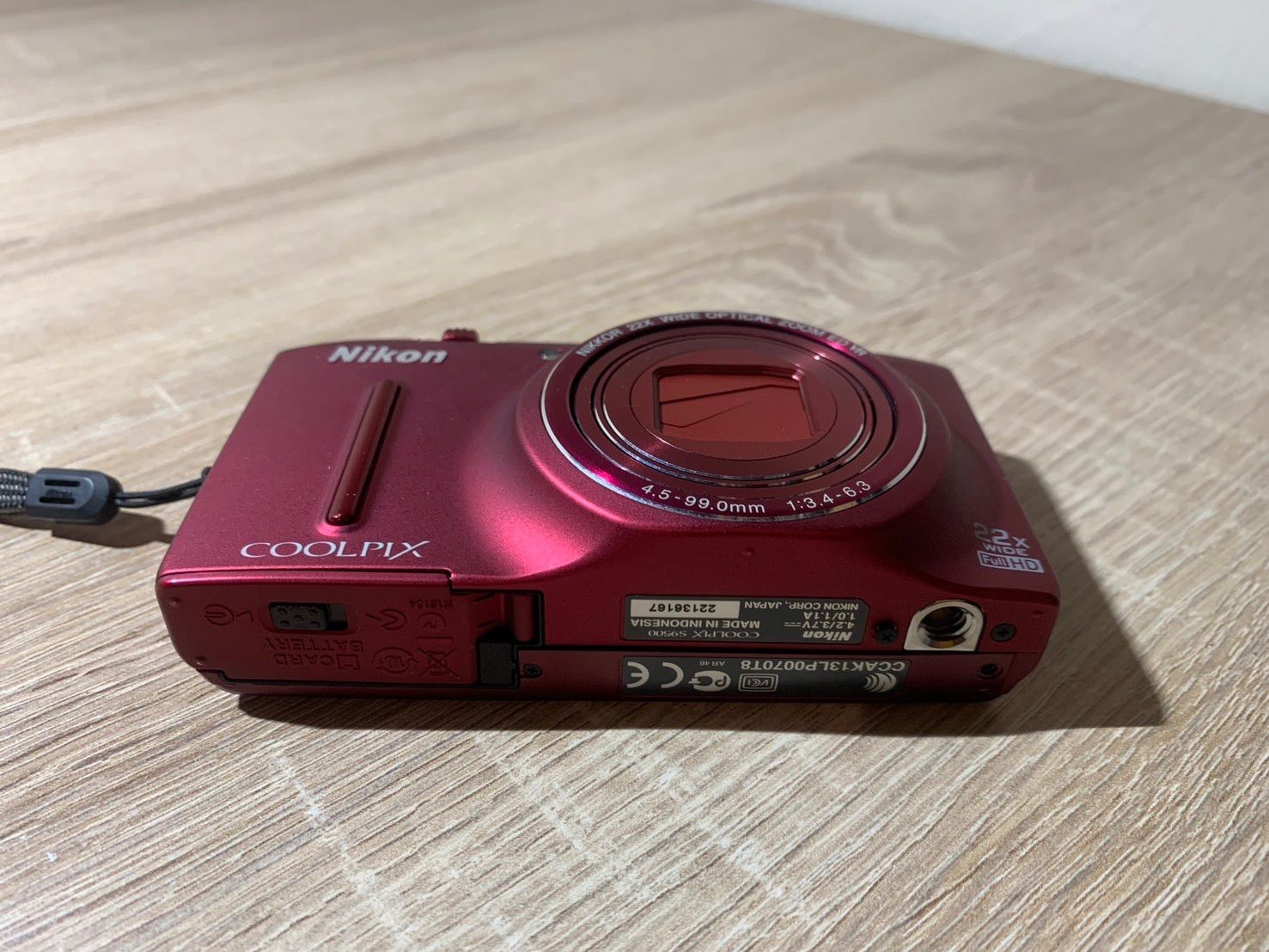 Compact Digital Camera 9953 Nikon Coolpix S9500
