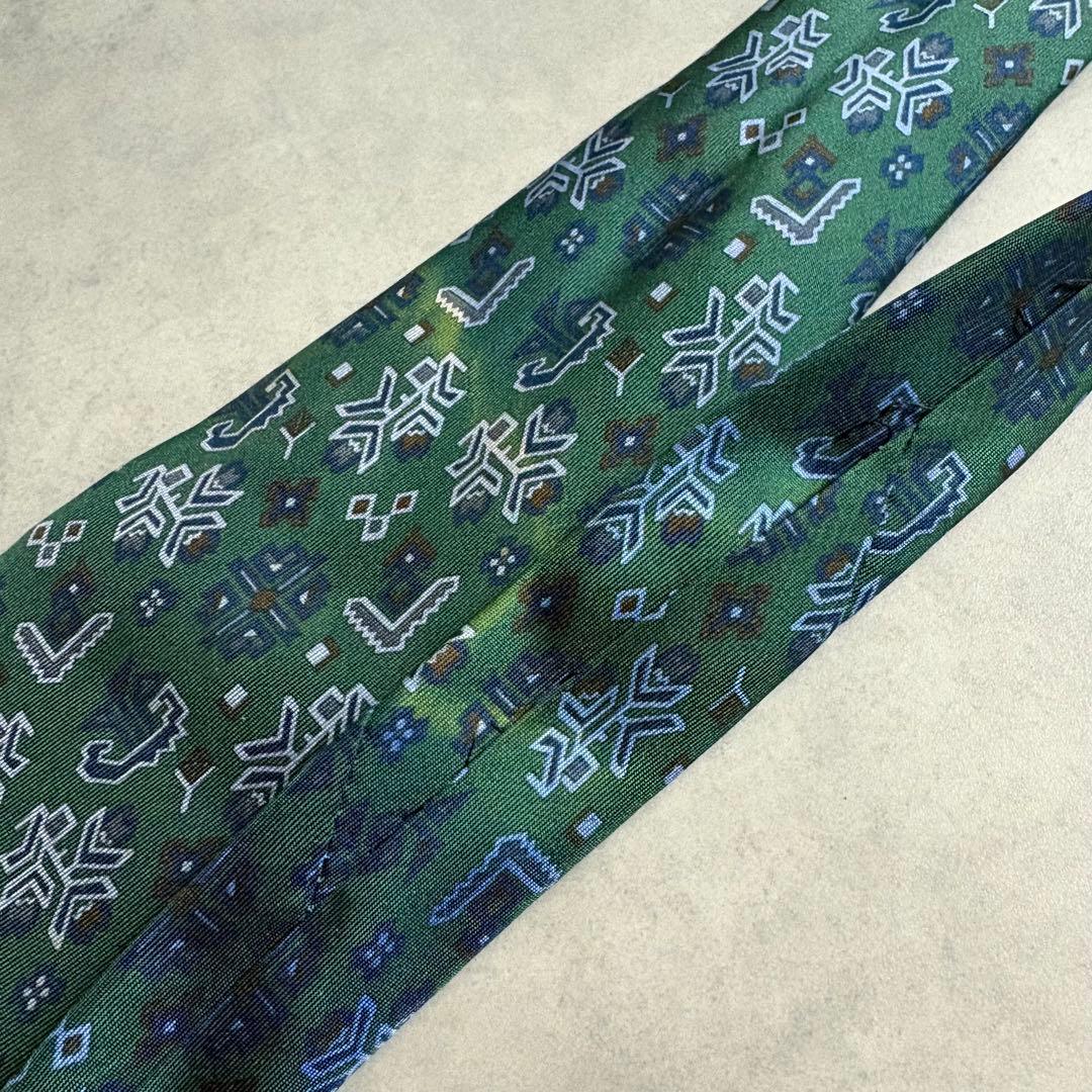 Tiffany Ties Co. 100% A123