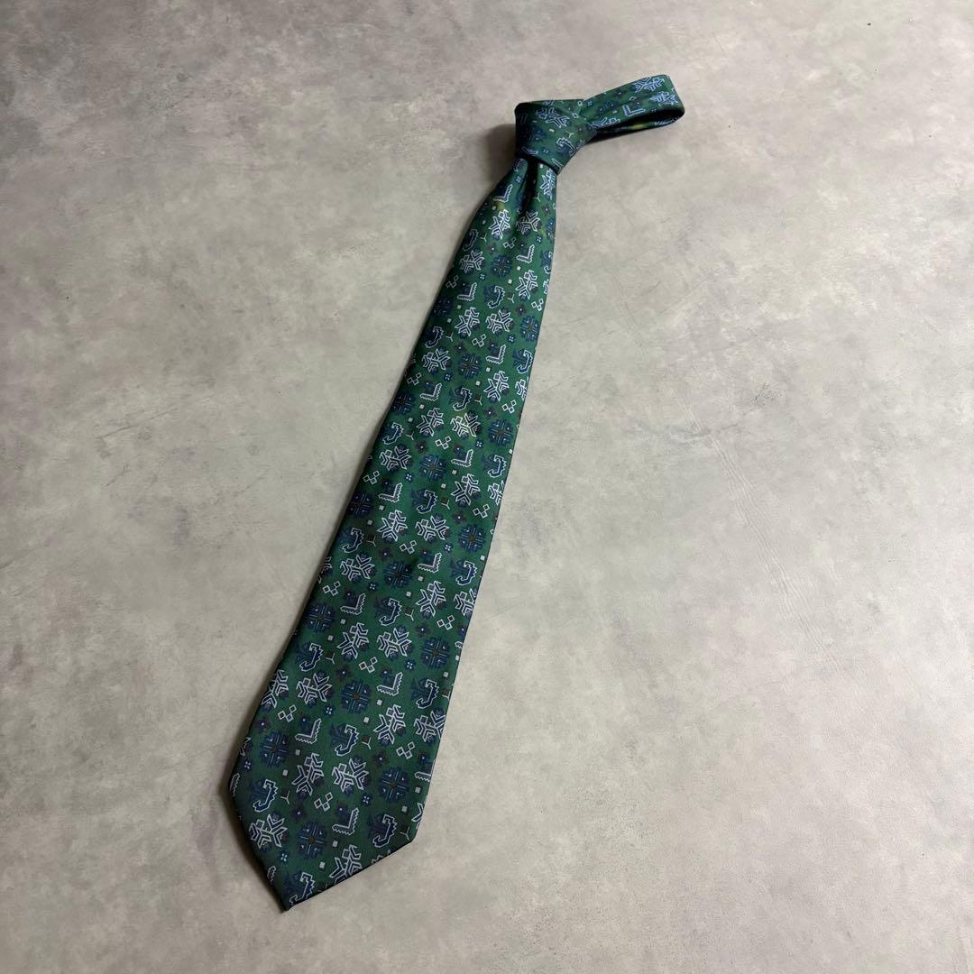 Tiffany Ties Co. 100% A123