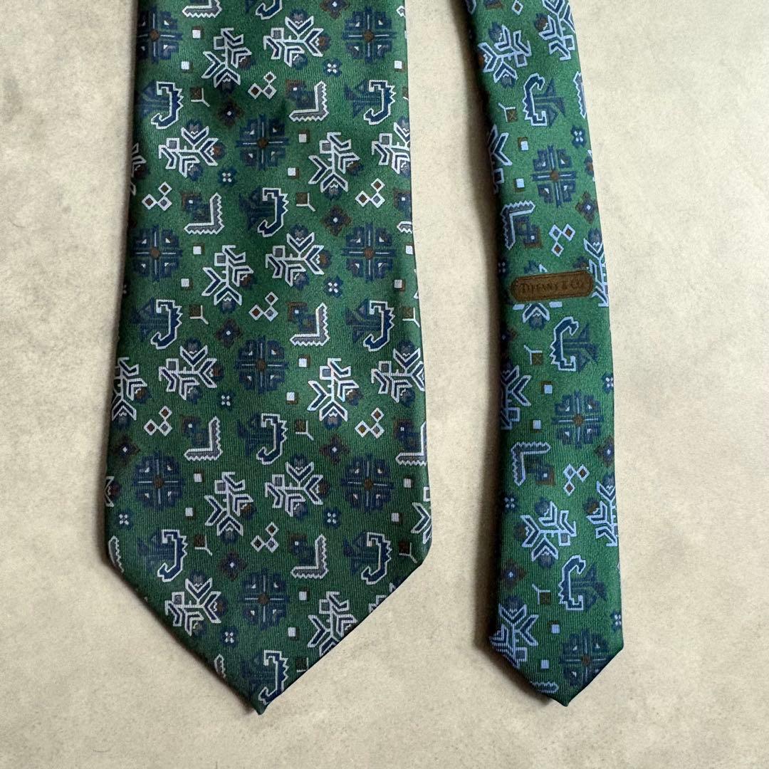 Tiffany Ties Co. 100% A123