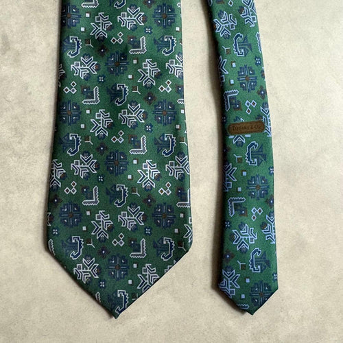 Tiffany Ties Co. 100% A123