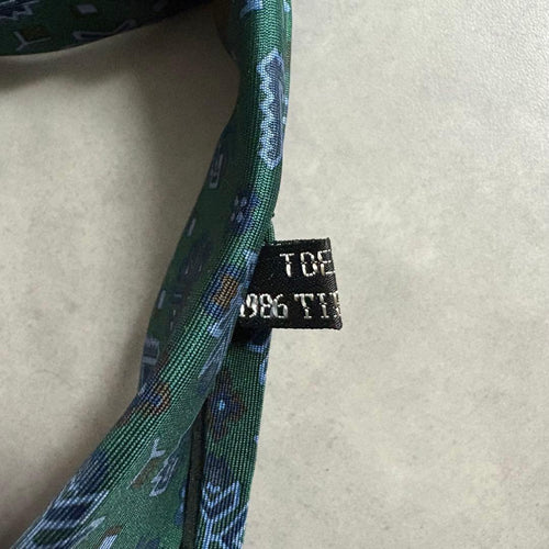 Tiffany Ties Co. 100% A123