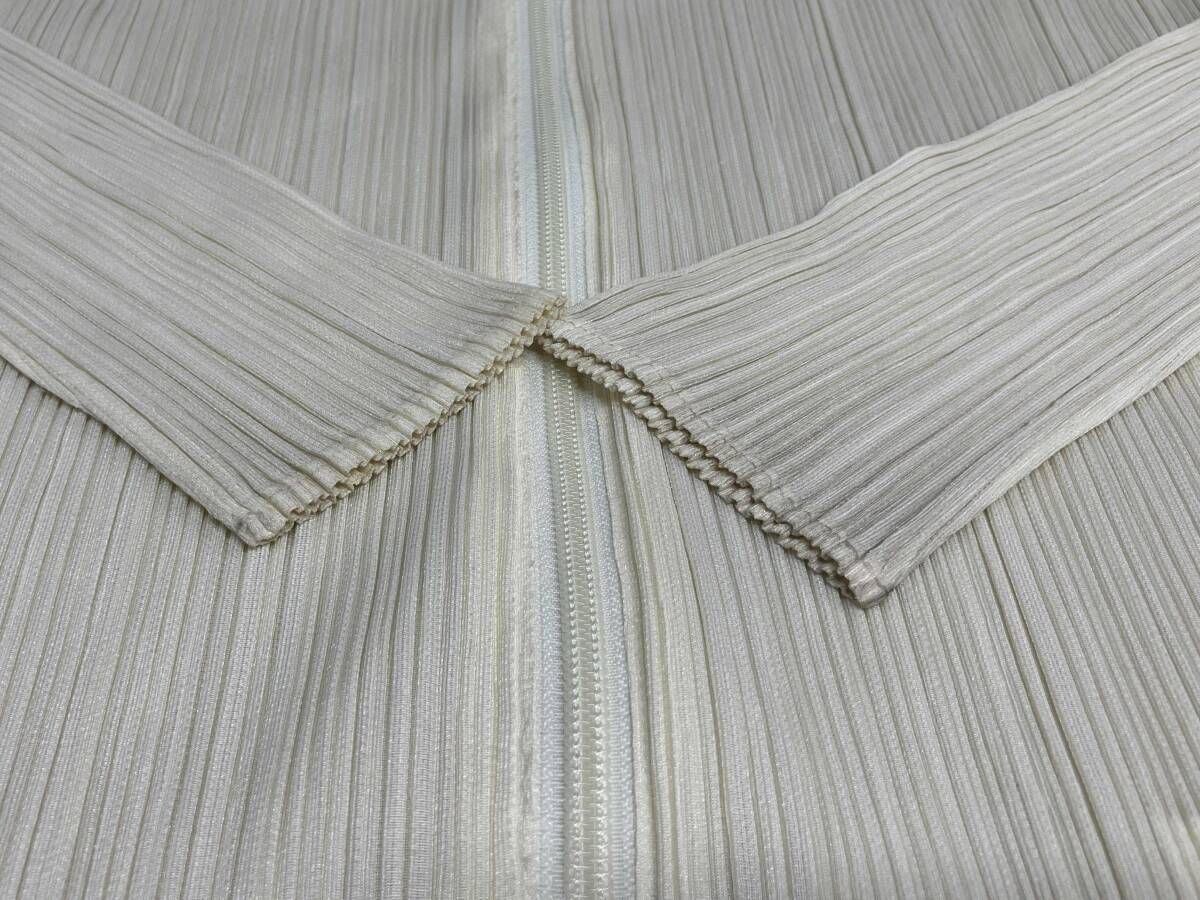 Long Sleeves, Three Quarter Sleeve Pleats Please Issey Miyake Pp71-Ja360 3