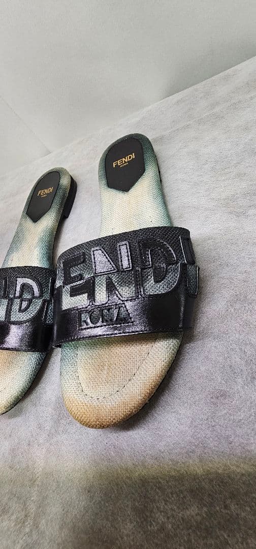 Fendi Sandals 36